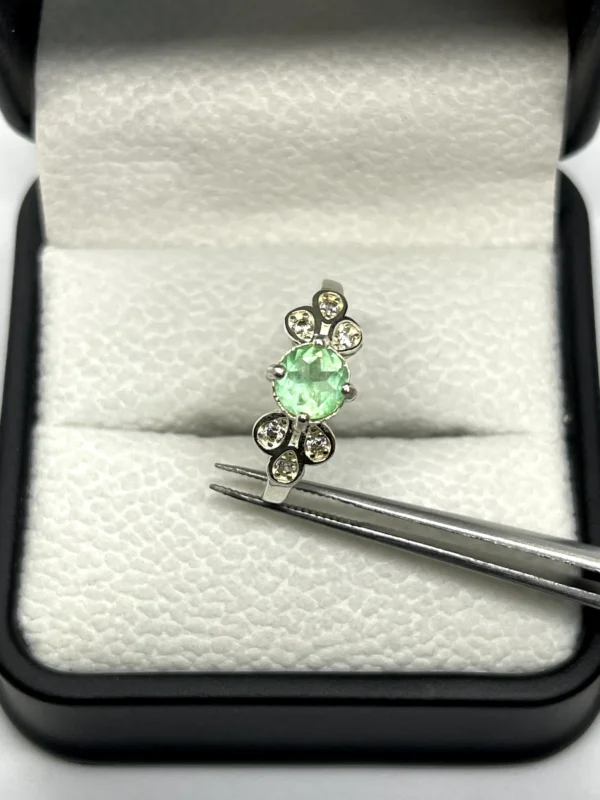 Anillo Esmeralda Flor Encanto