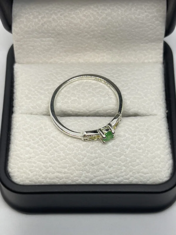 Anillo Esmeralda Encanto